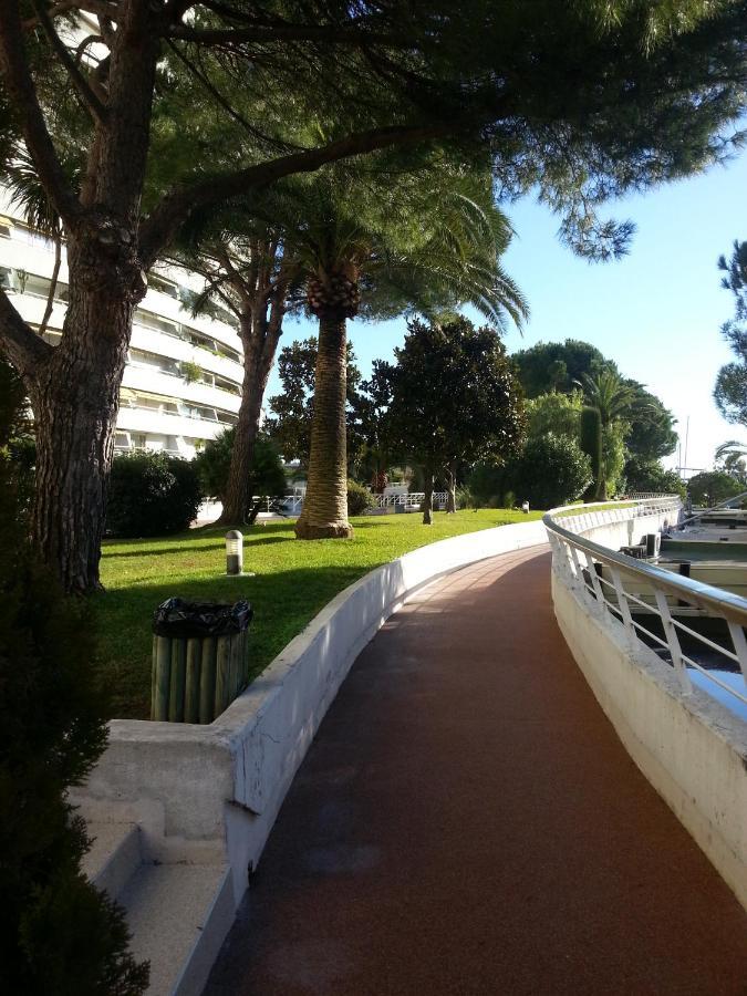 Studio Rez De Jardin Marina Baie Des Anges Вилньов Любе Екстериор снимка